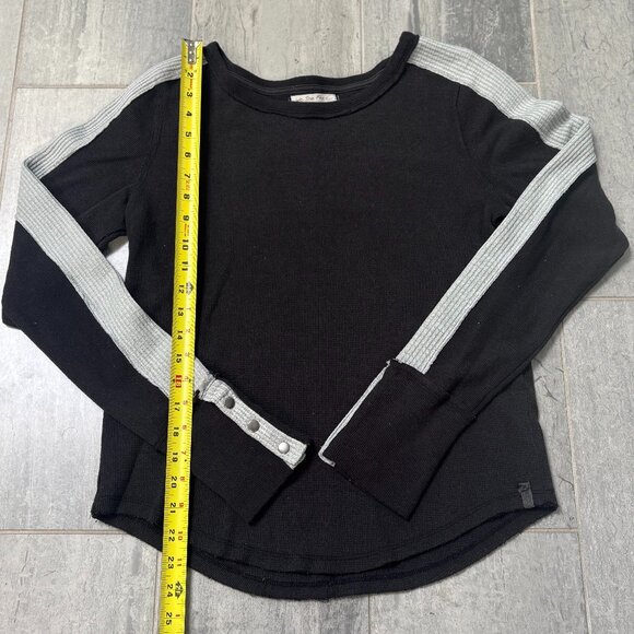 Free People We the Free Tasha Thermal Top Long Sleeve Waffle KniBlack Gray Large - Picture 8 of 12